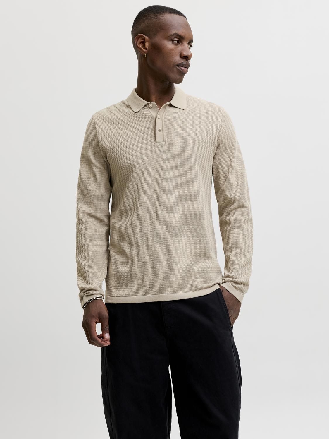 model_shot-front