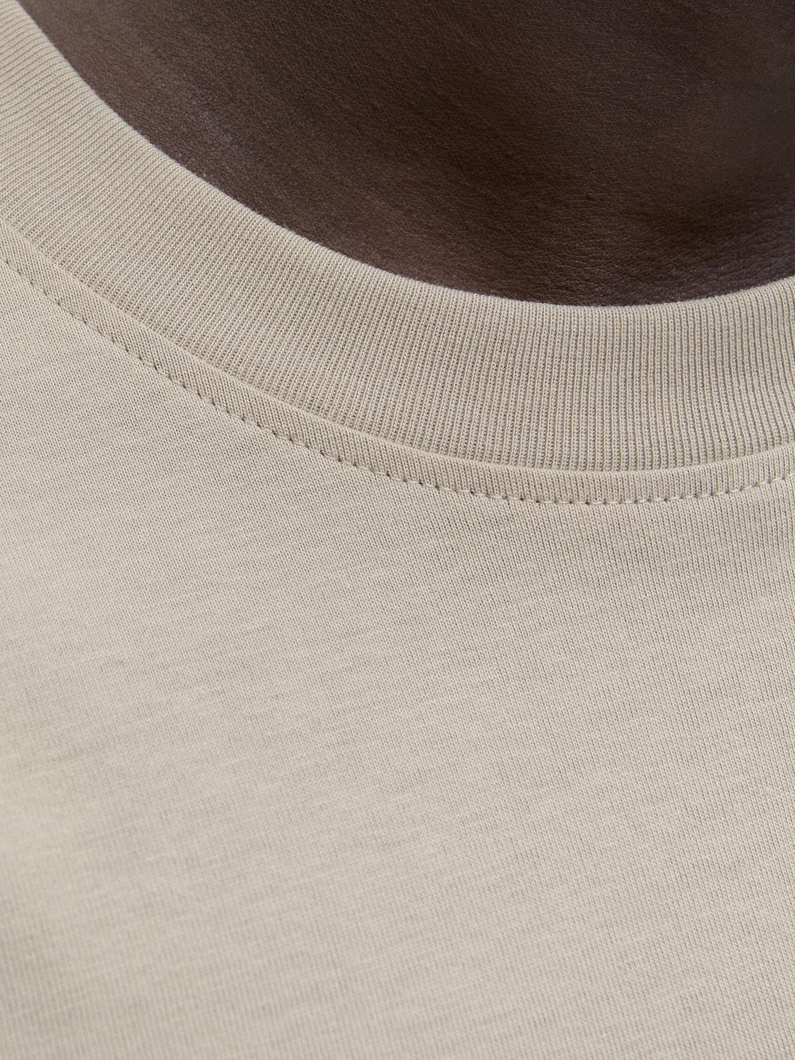 model_shot-detail