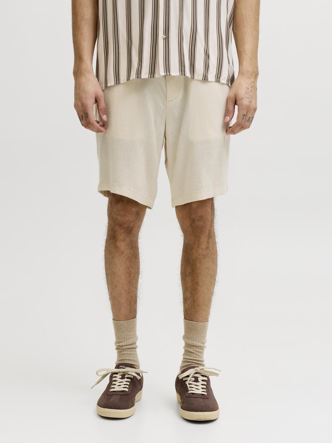 model_shot-front