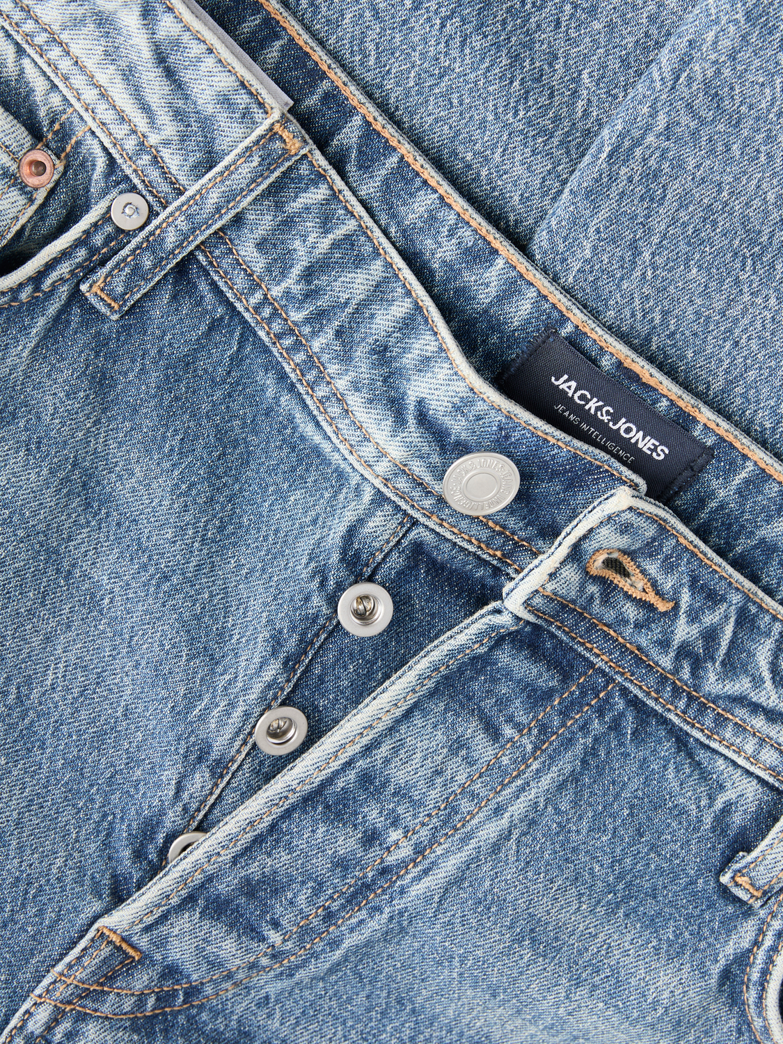 model_shot-detail