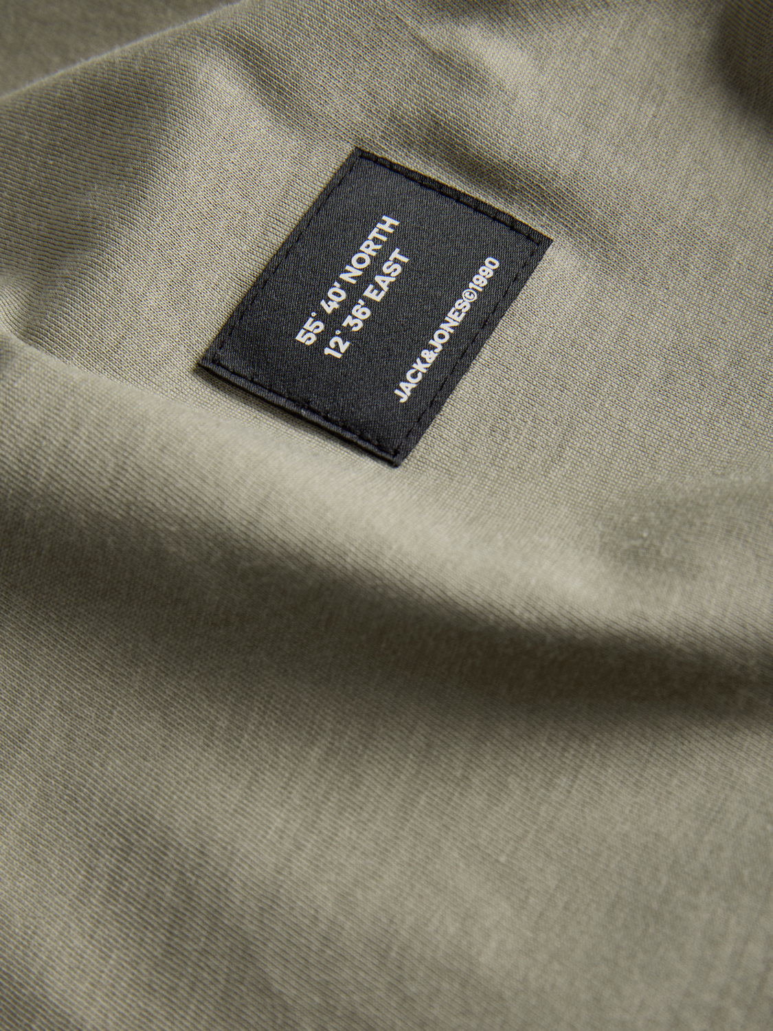 model_shot-detail