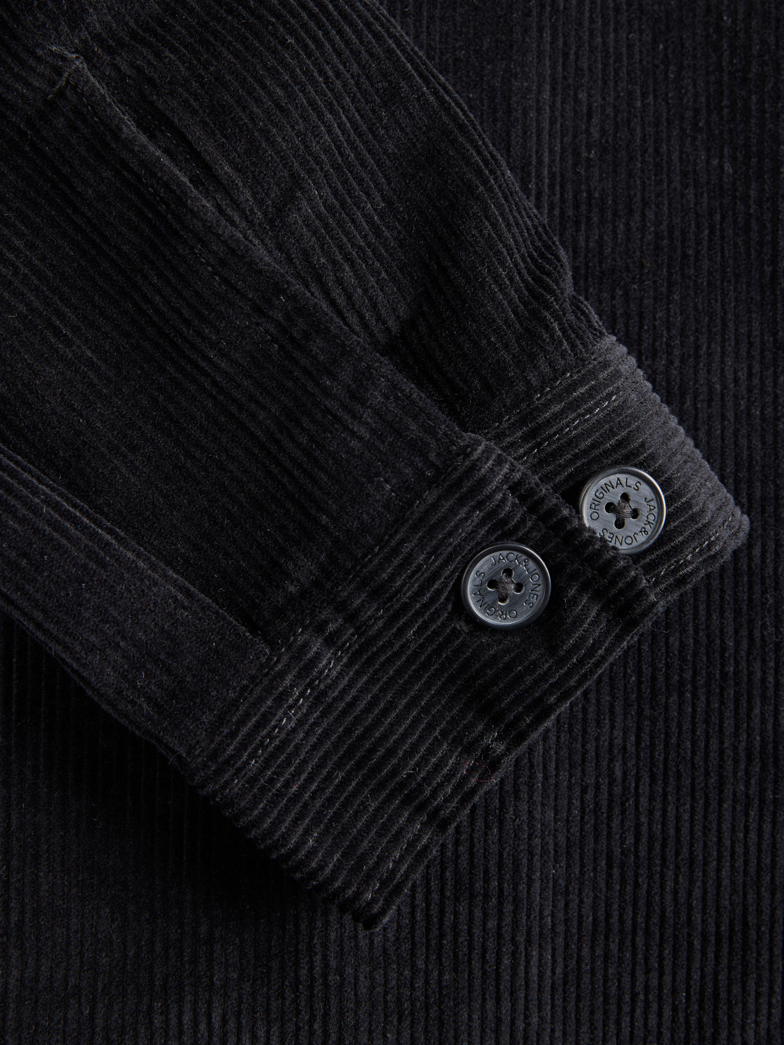 model_shot-detail