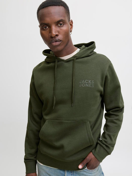 model_shot-creative
