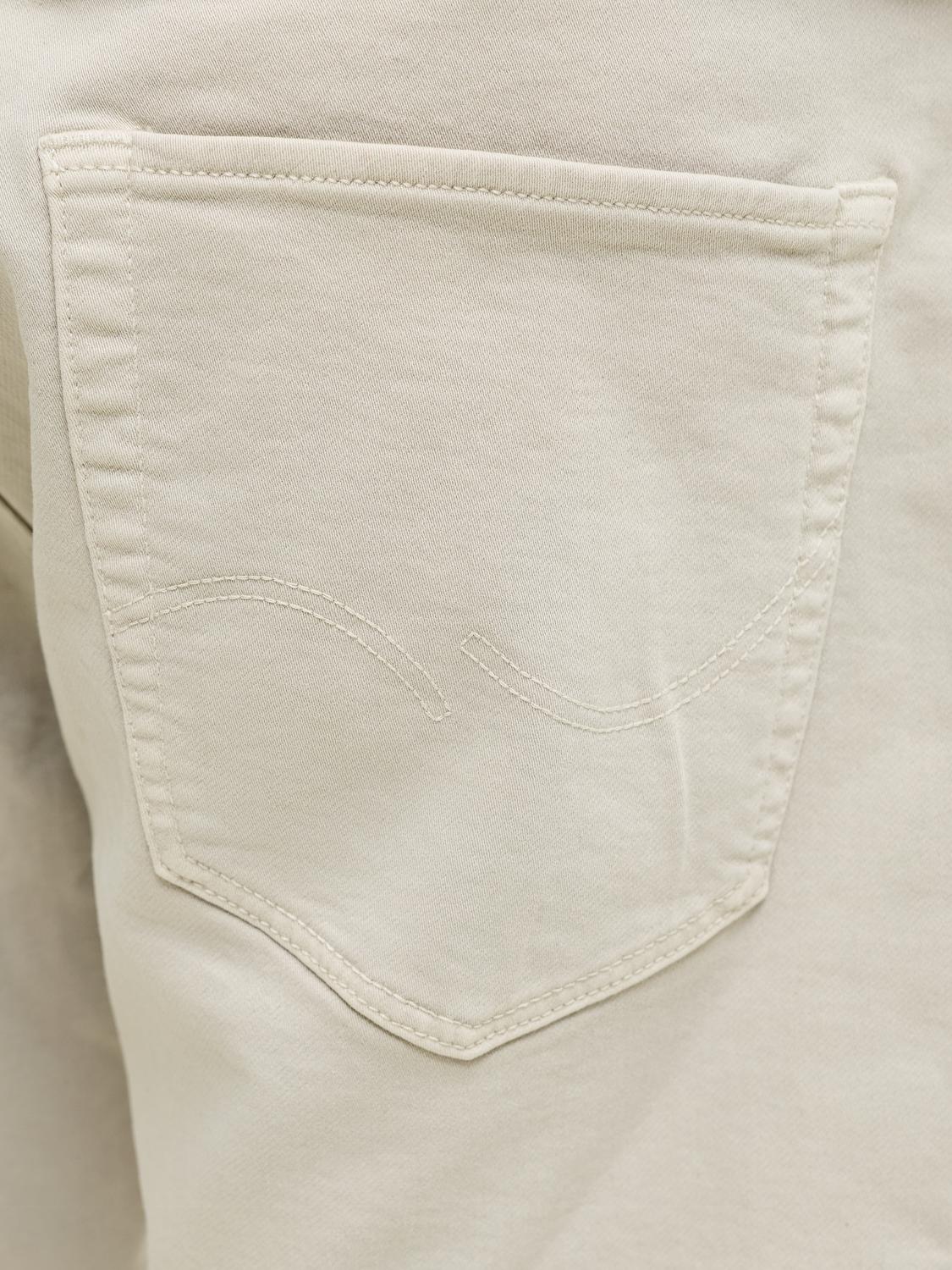 model_shot-detail