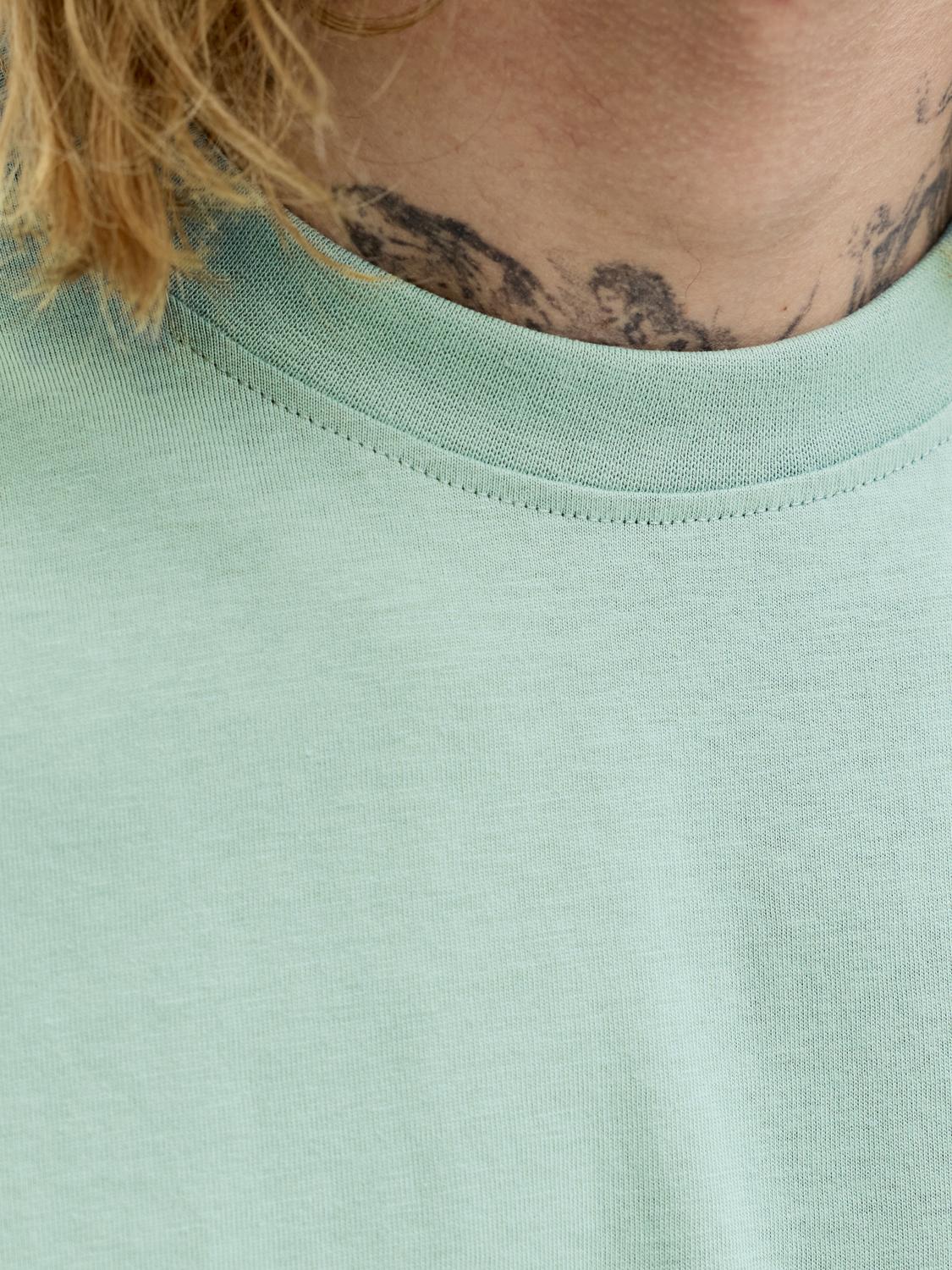 model_shot-detail
