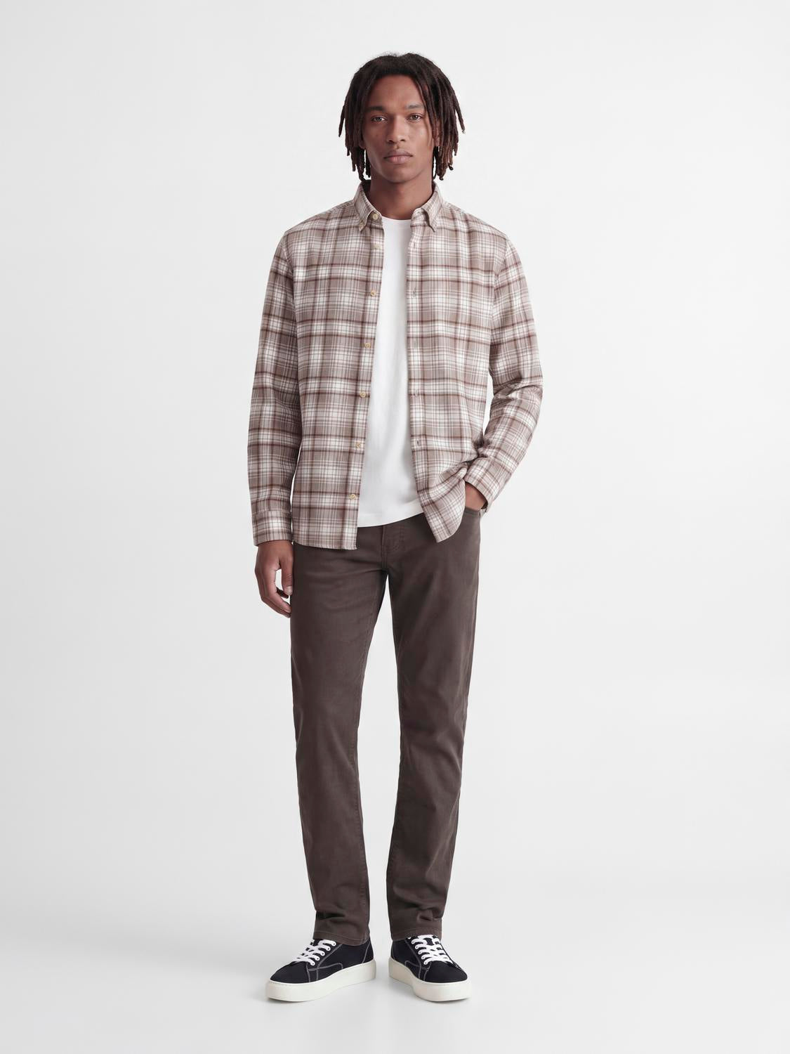 model_shot-front_full