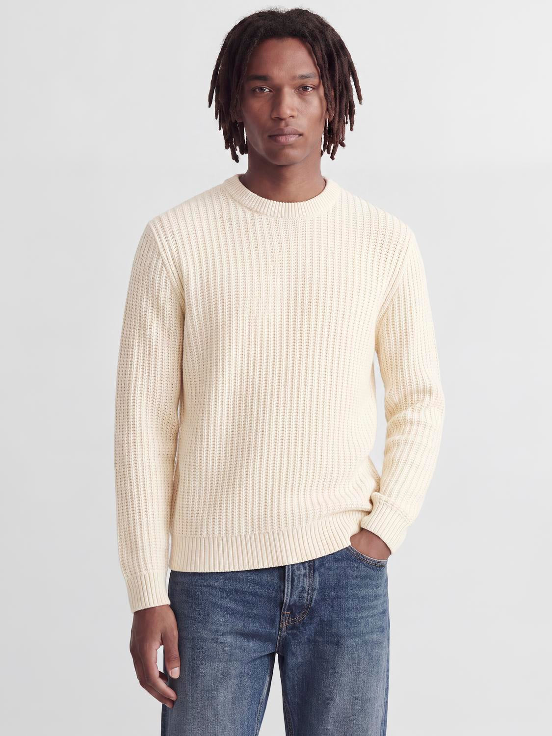 model_shot-front
