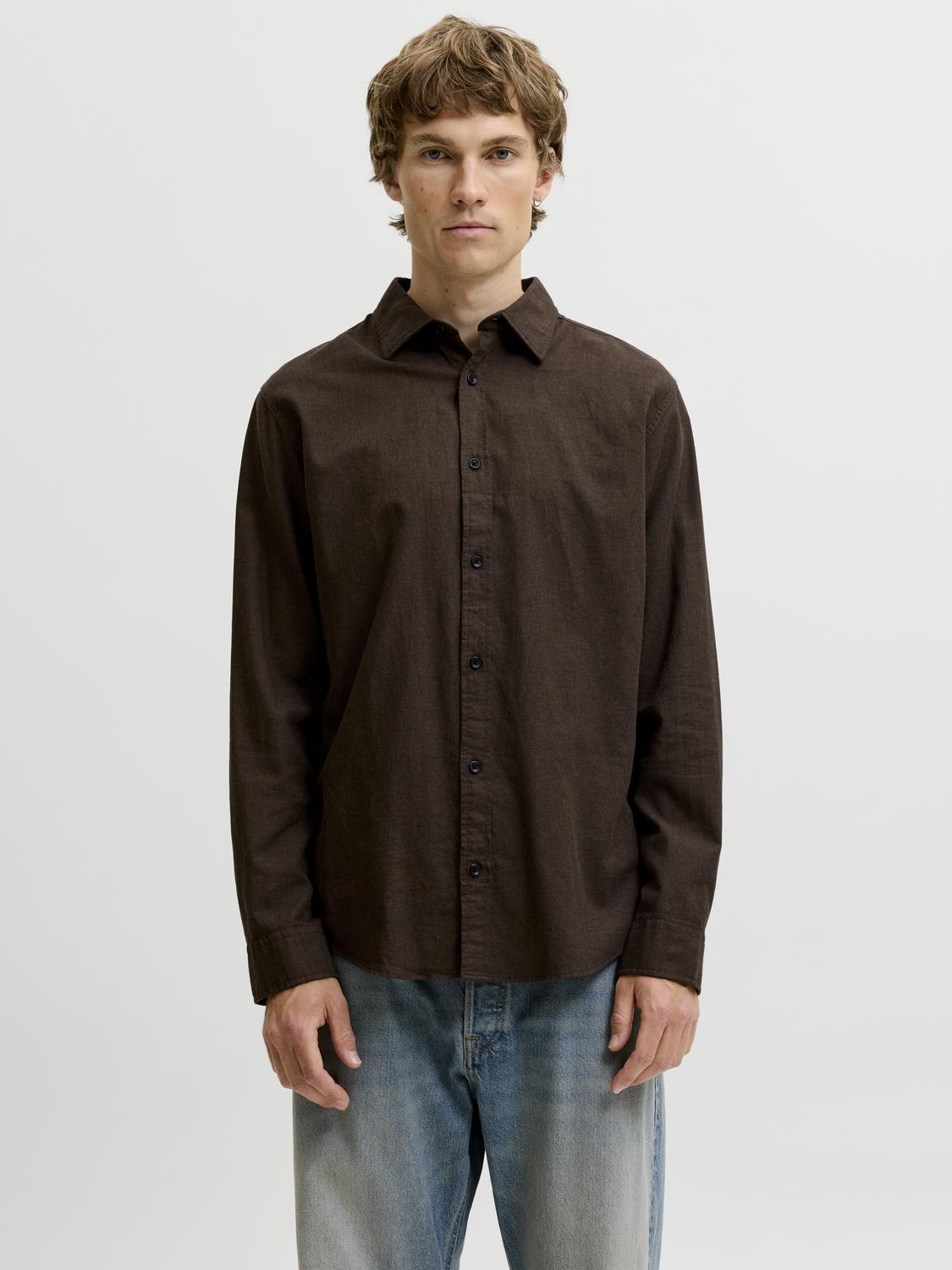 model_shot-front