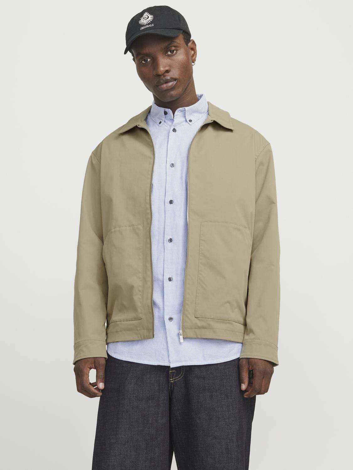 model_shot-front