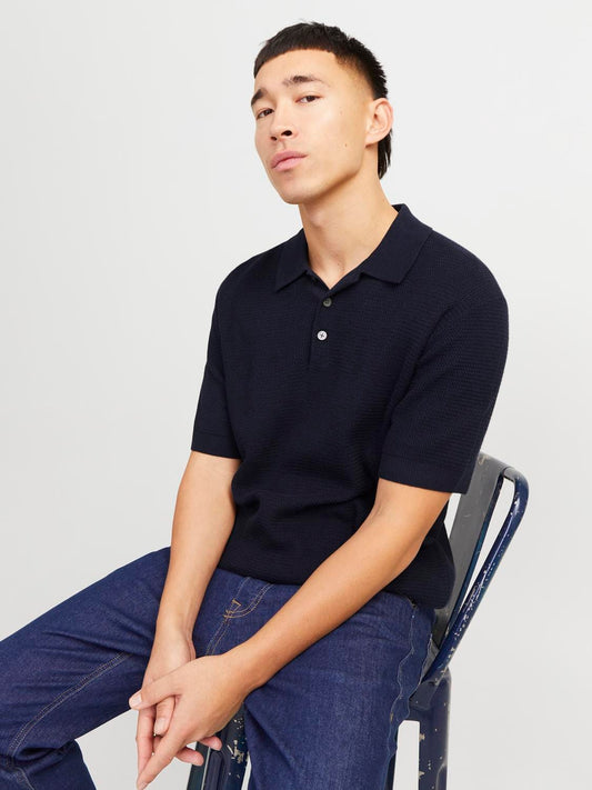 model_shot-creative