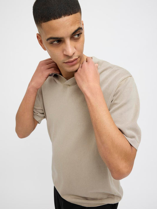 model_shot-creative