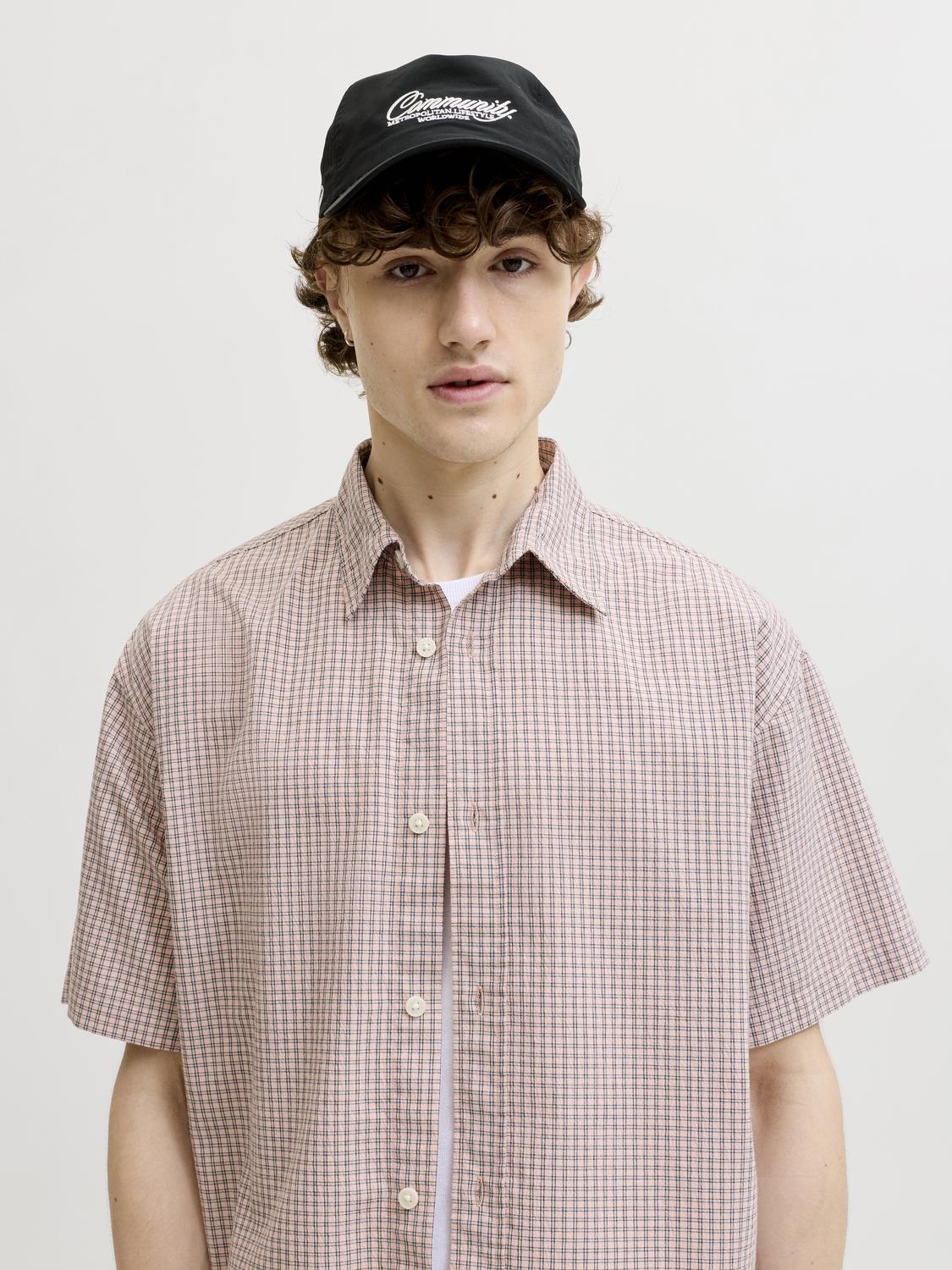 model_shot-front