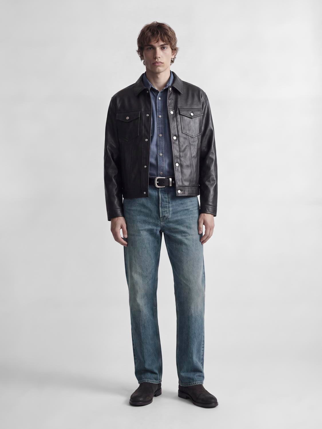 model_shot-front_full