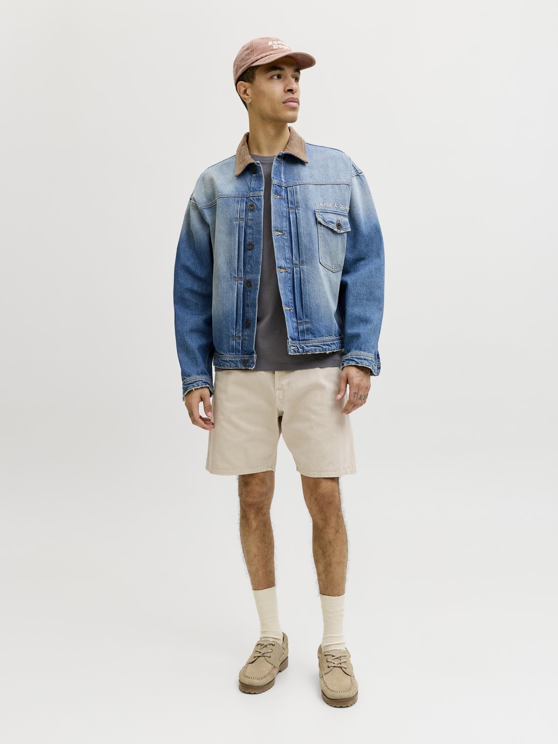 model_shot-front_full