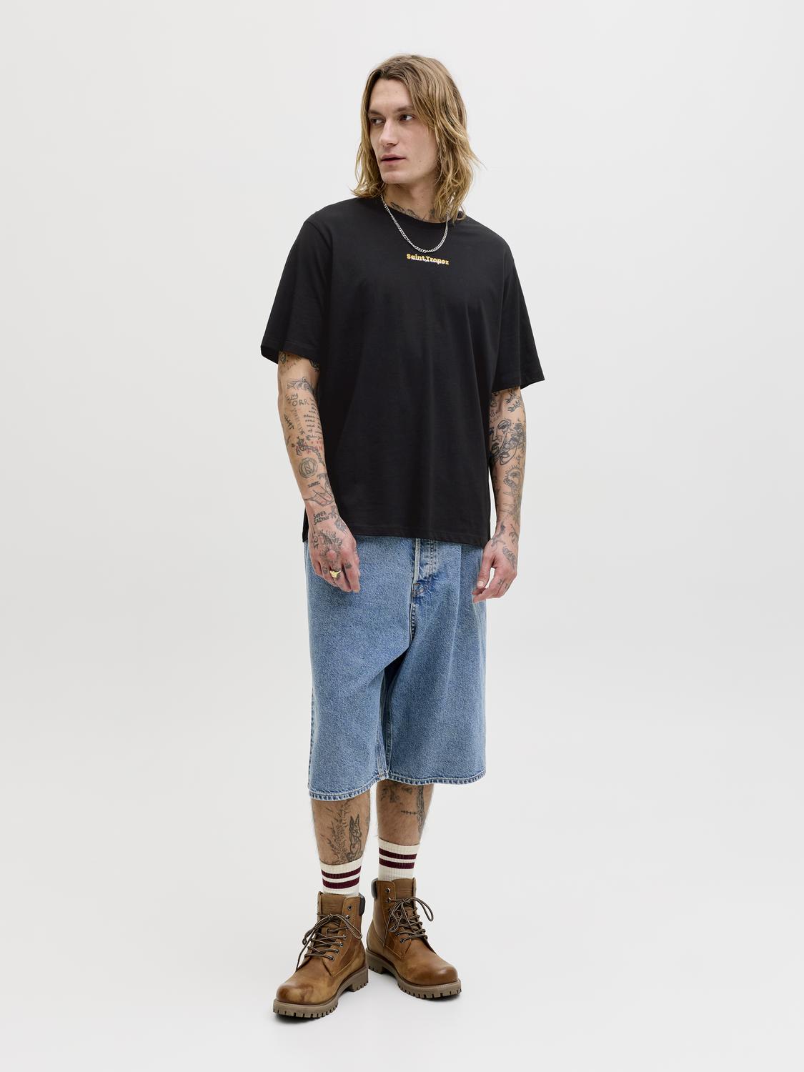 model_shot-front_full