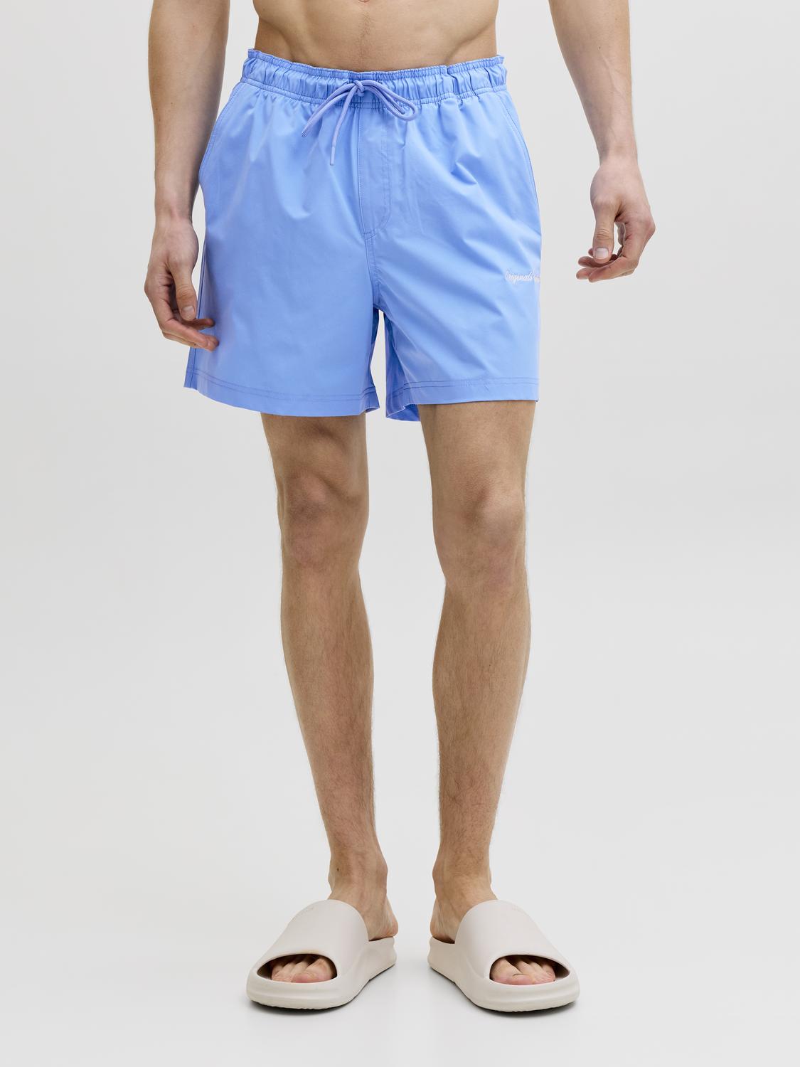 model_shot-front