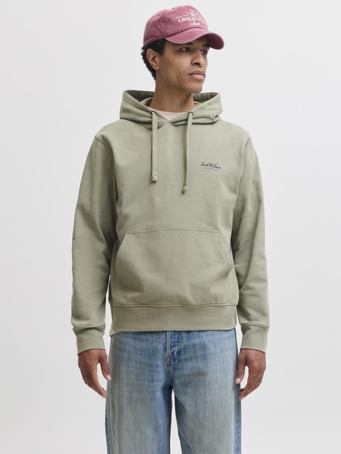 model_shot-front