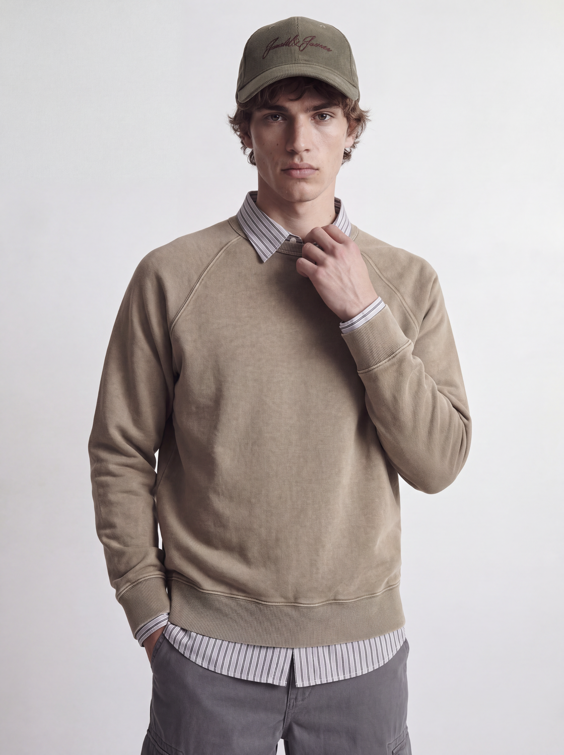 model_shot-creative