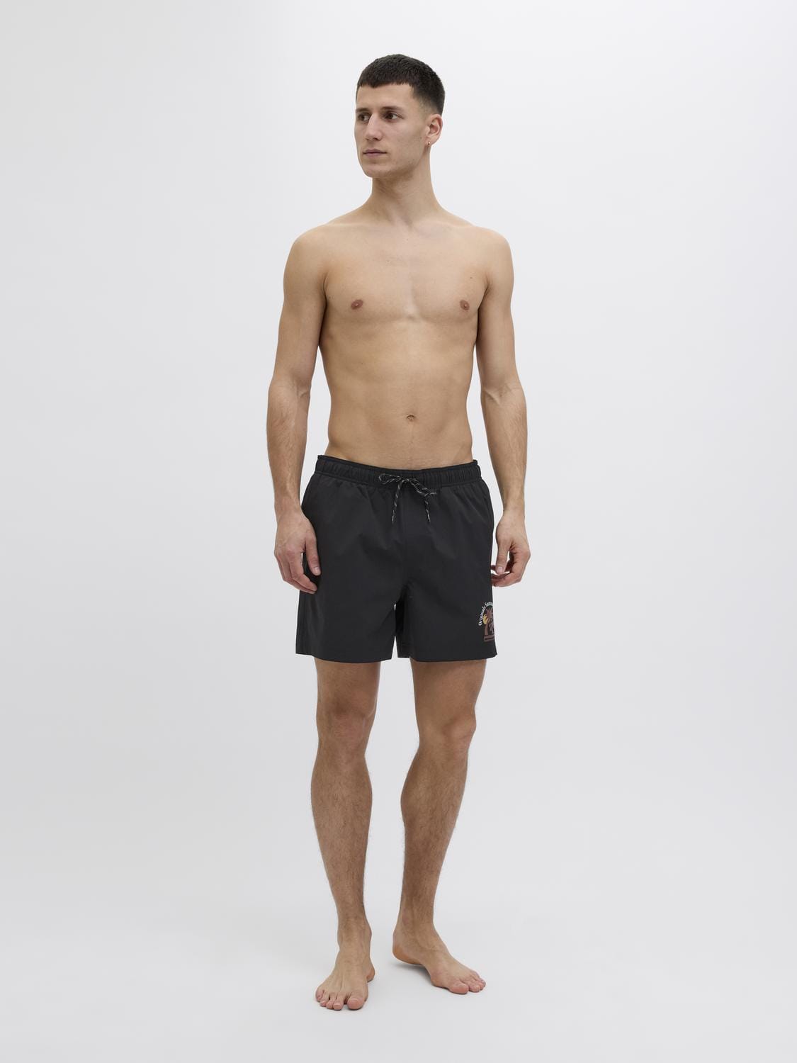 model_shot-front_full