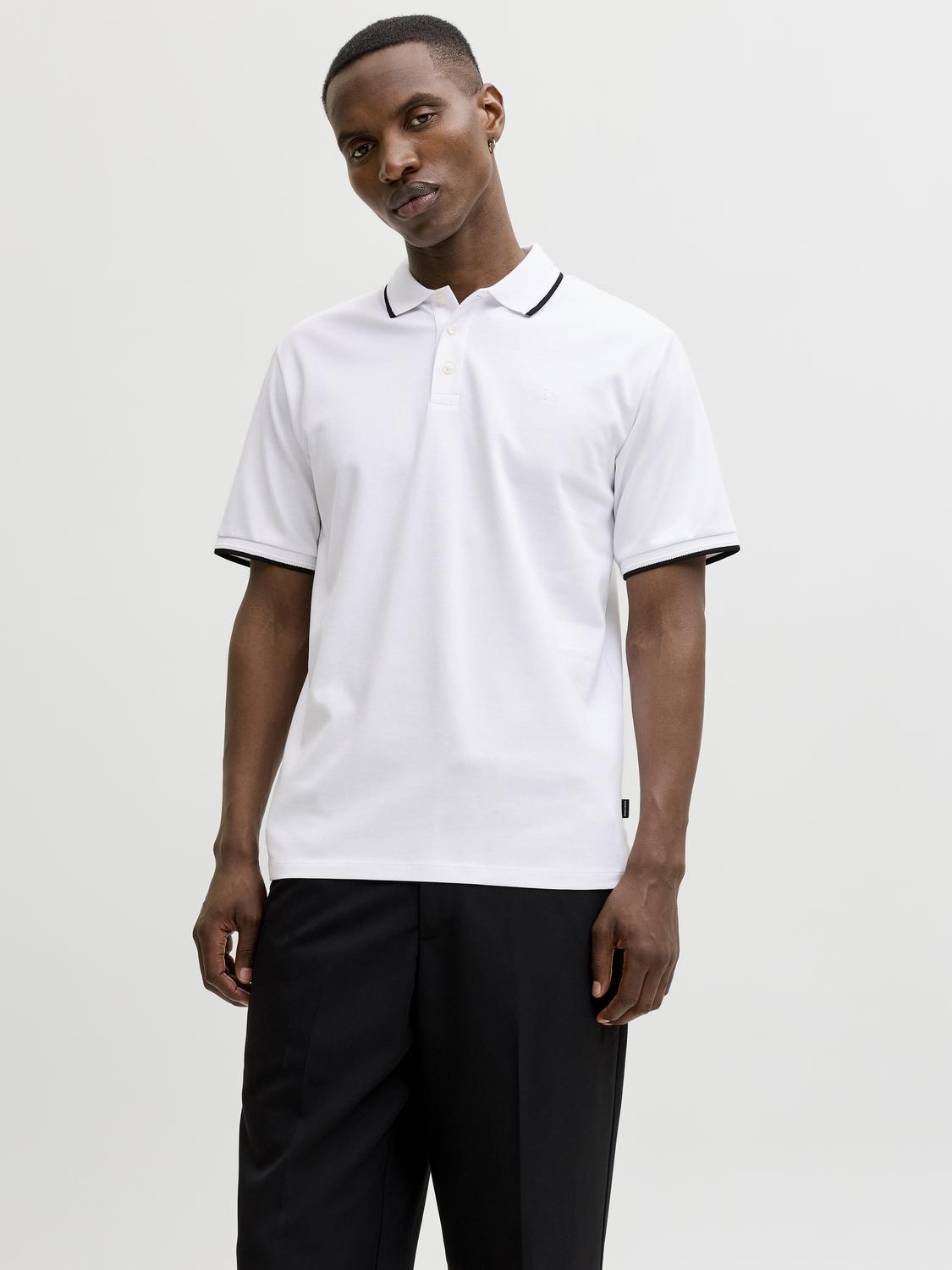 model_shot-front
