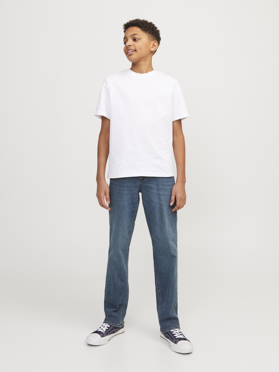 model_shot-front_full