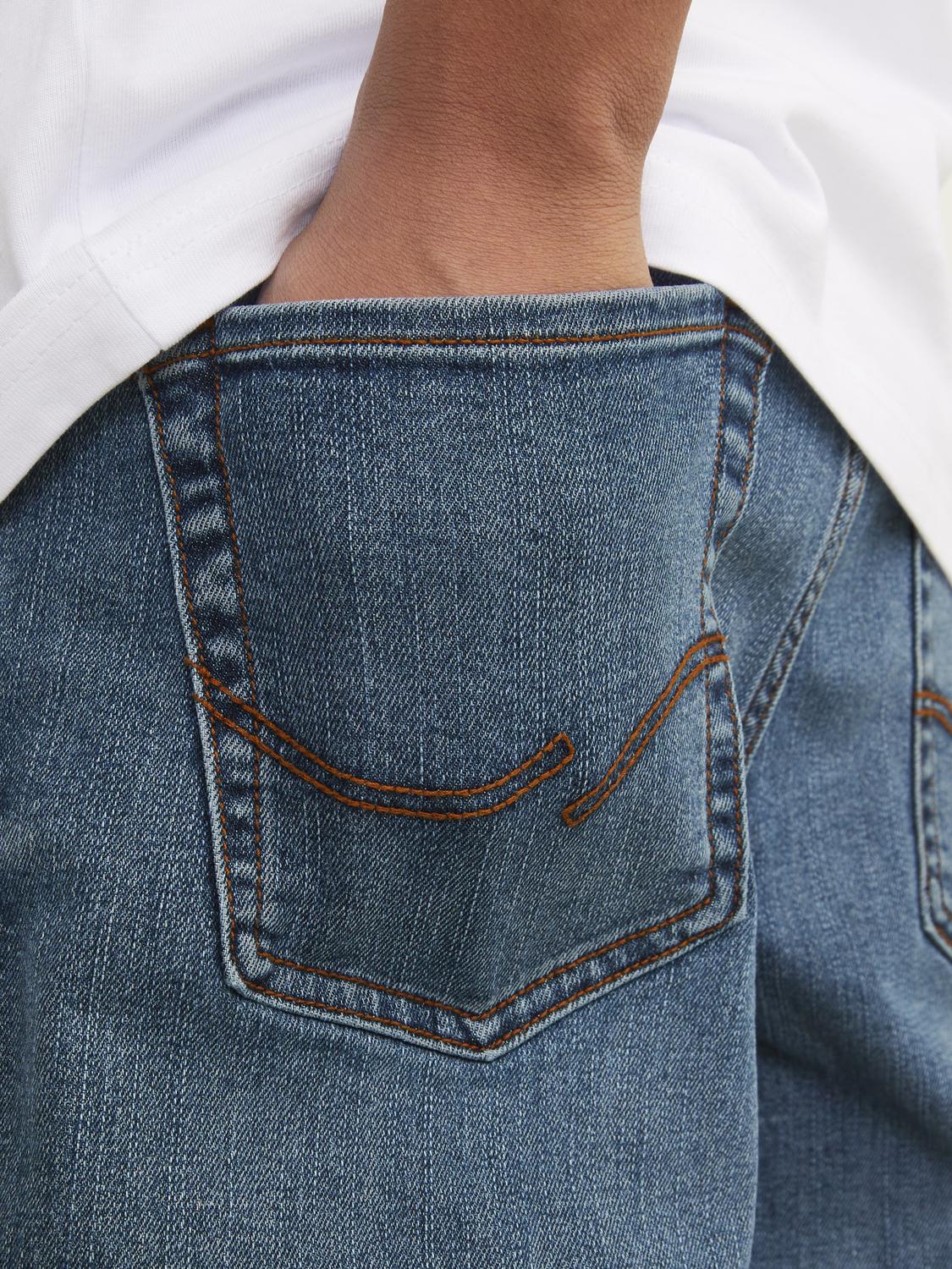 model_shot-detail