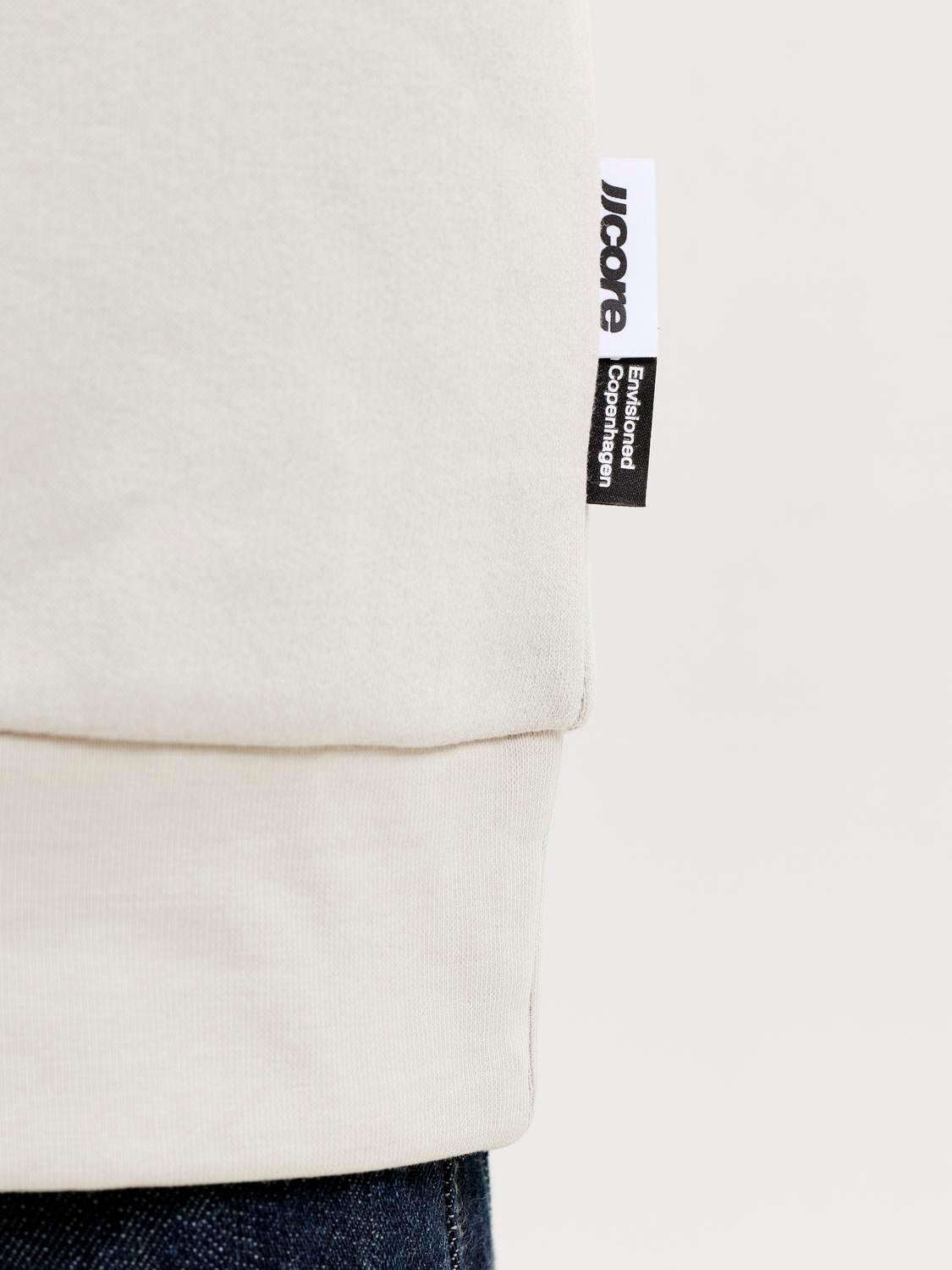 model_shot-detail