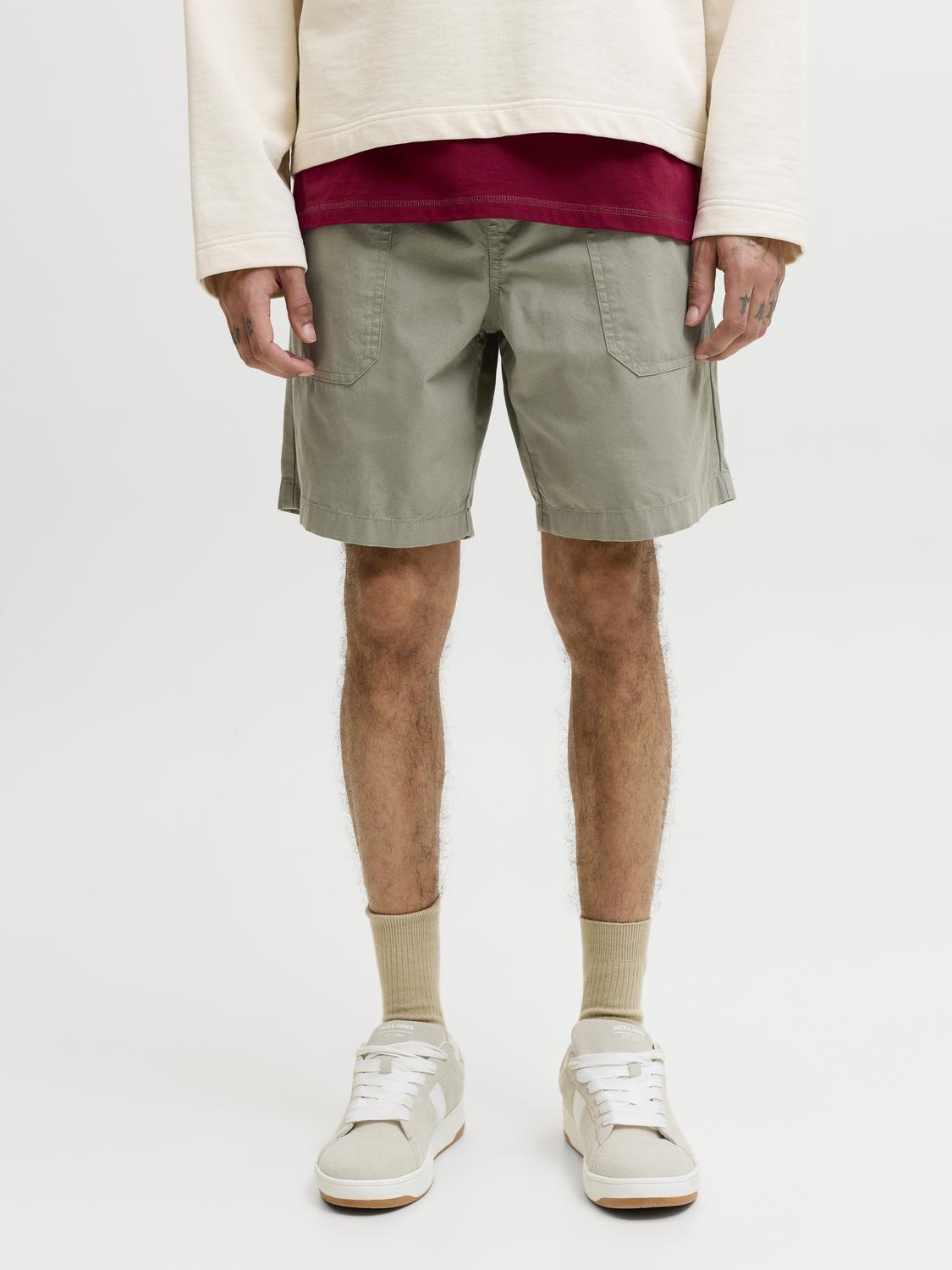 model_shot-front