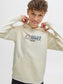 model_shot-creative