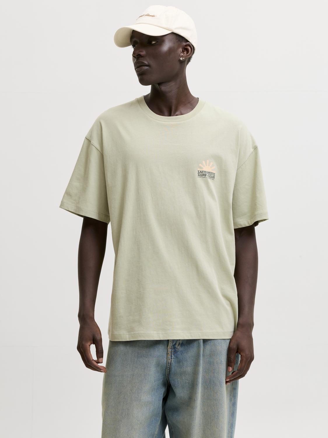 model_shot-front