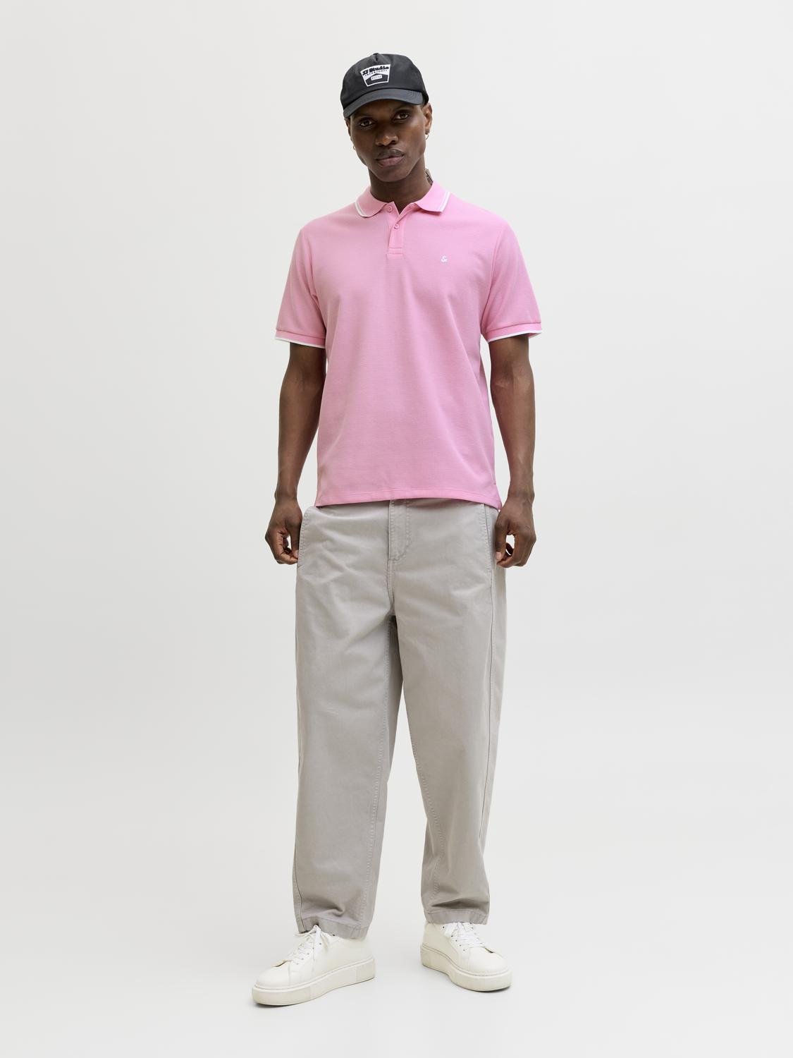 model_shot-front_full