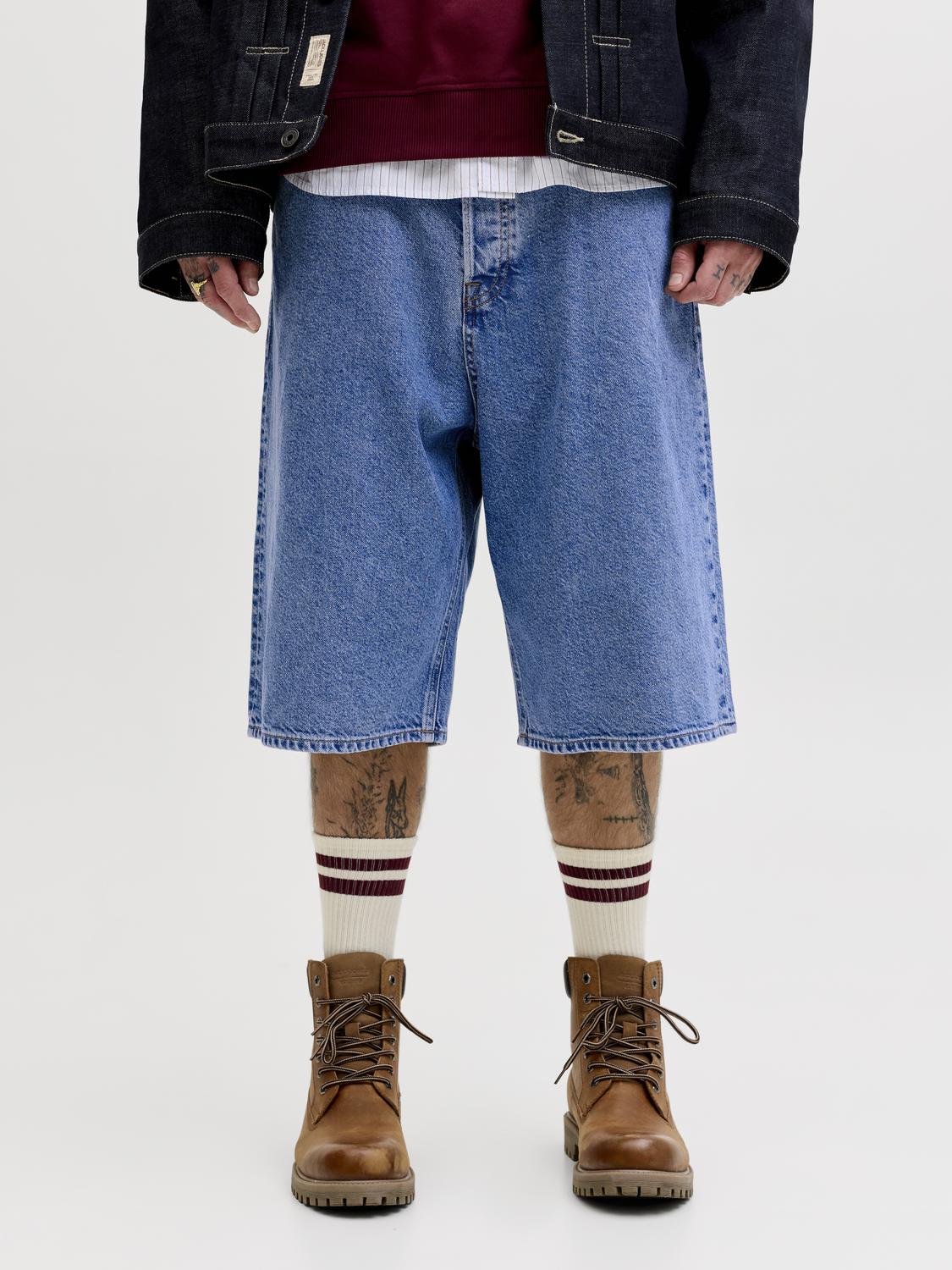 model_shot-front