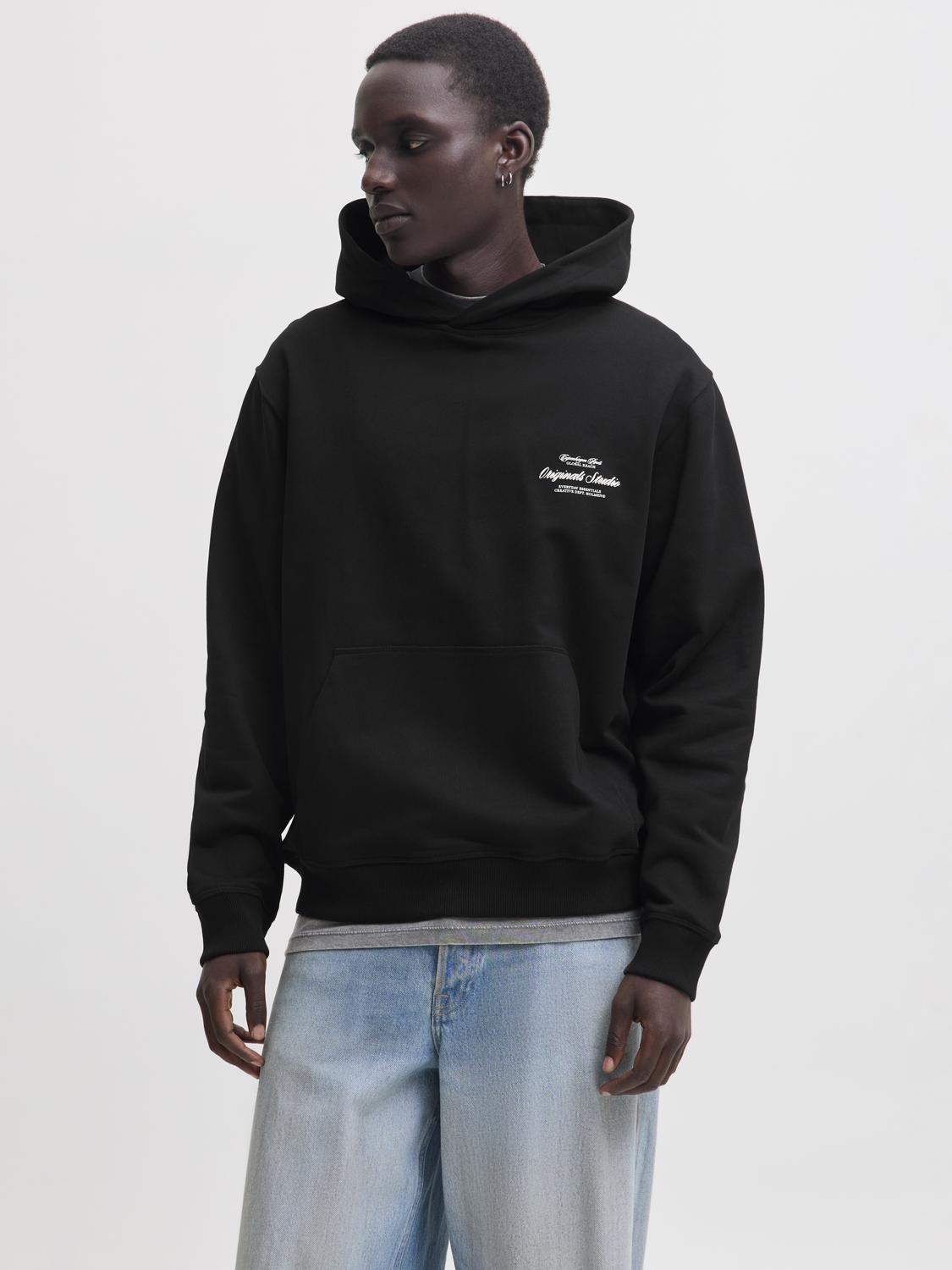 model_shot-front
