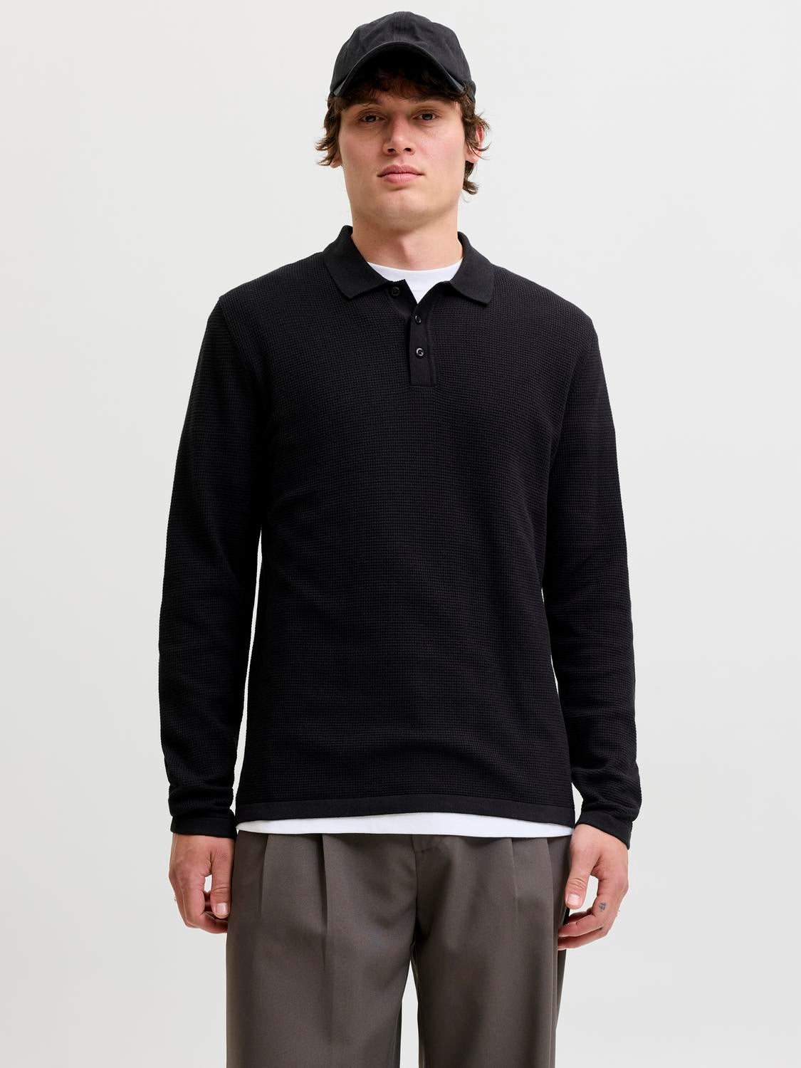 model_shot-front