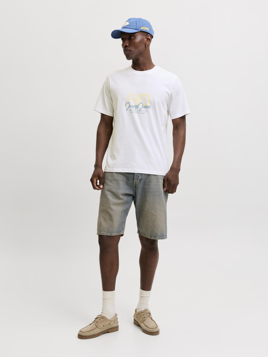 model_shot-front_full