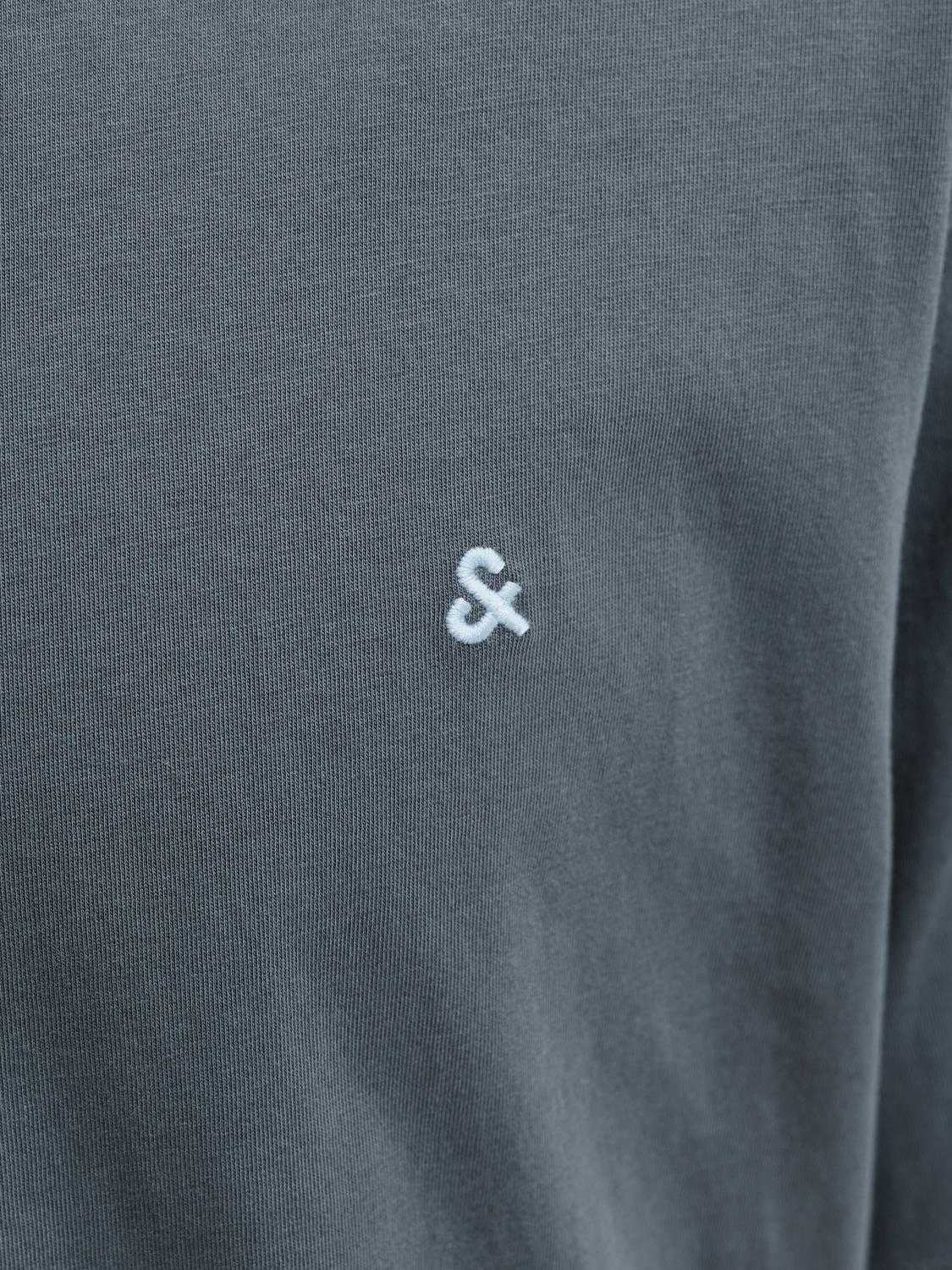 model_shot-detail