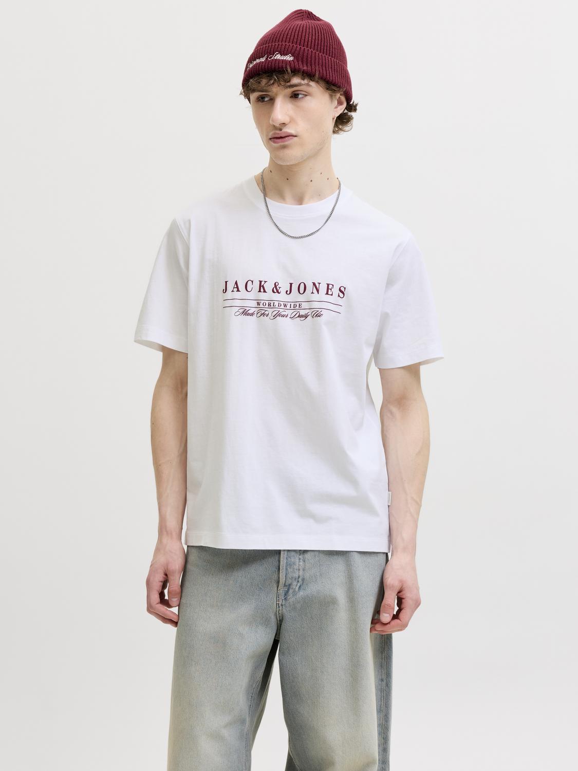 model_shot-front