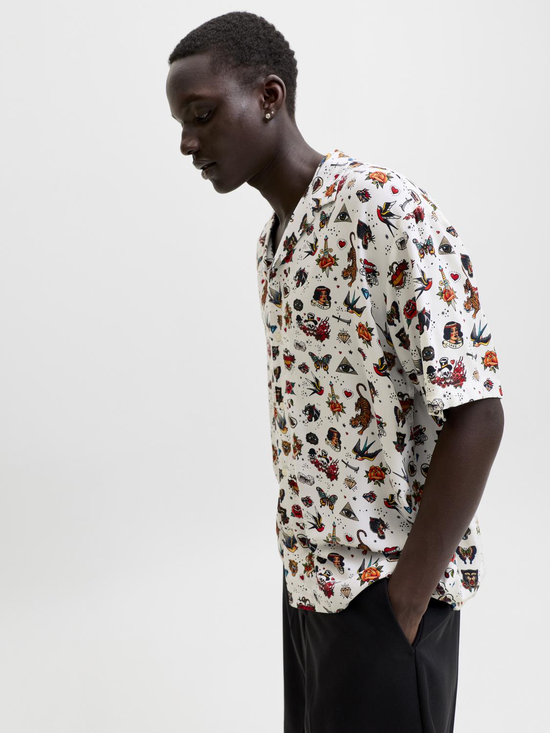 model_shot-creative