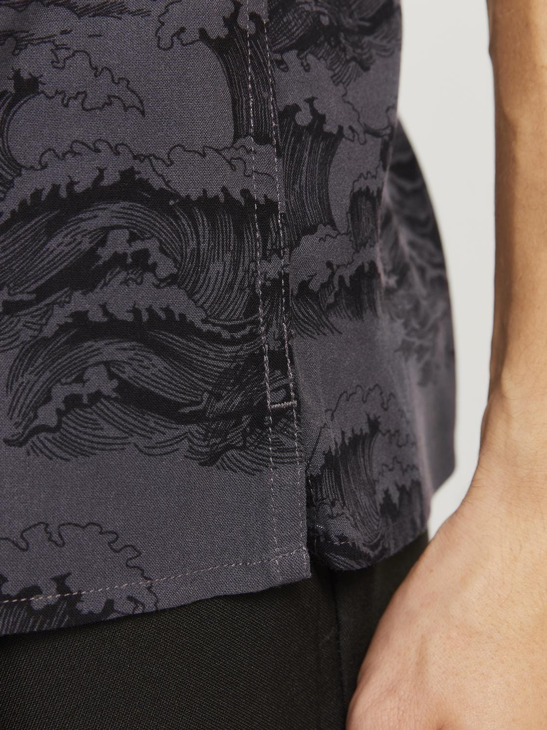 model_shot-detail