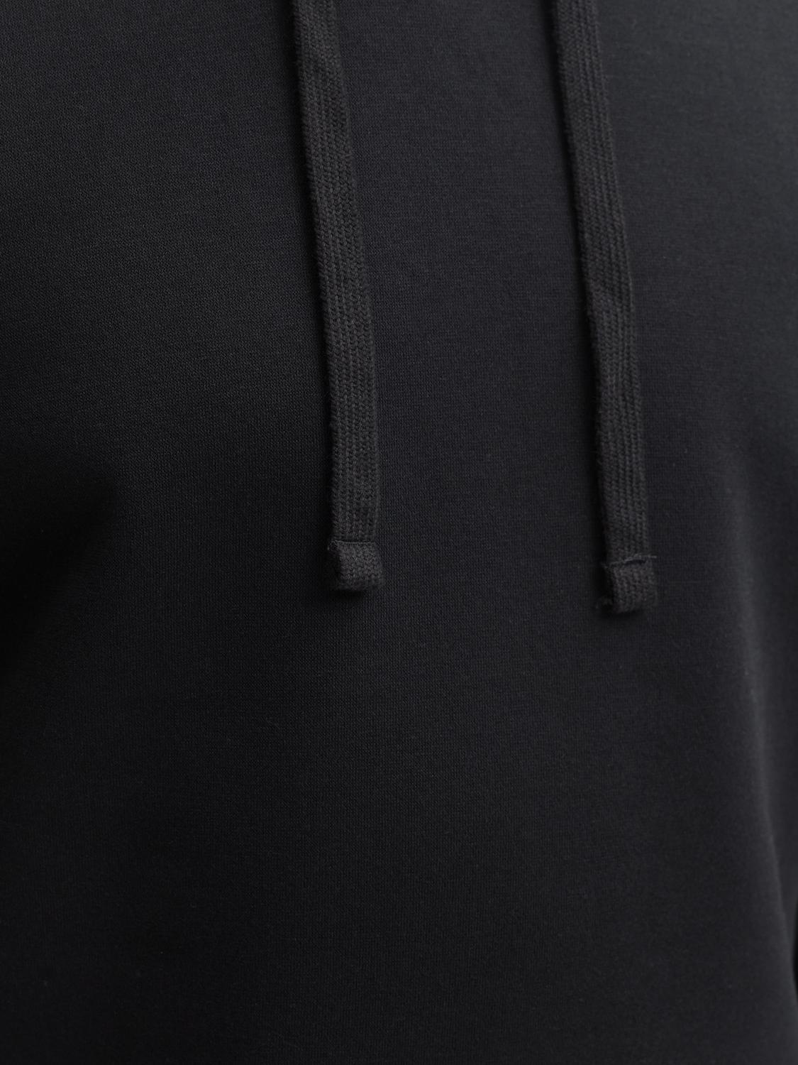 model_shot-detail