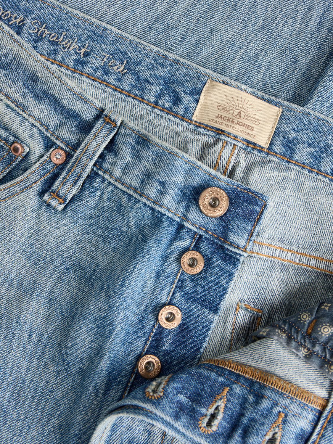model_shot-detail