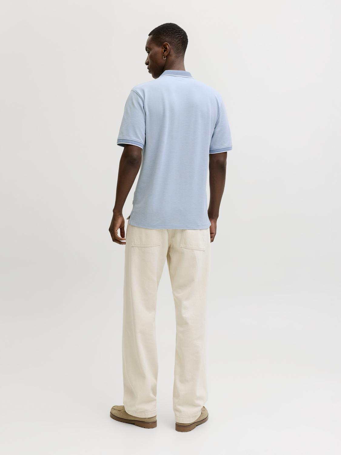 model_shot-back