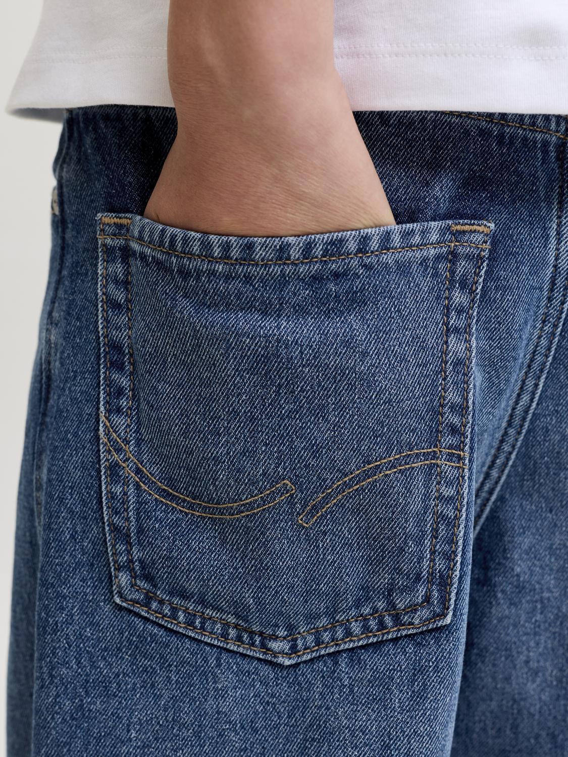 model_shot-detail