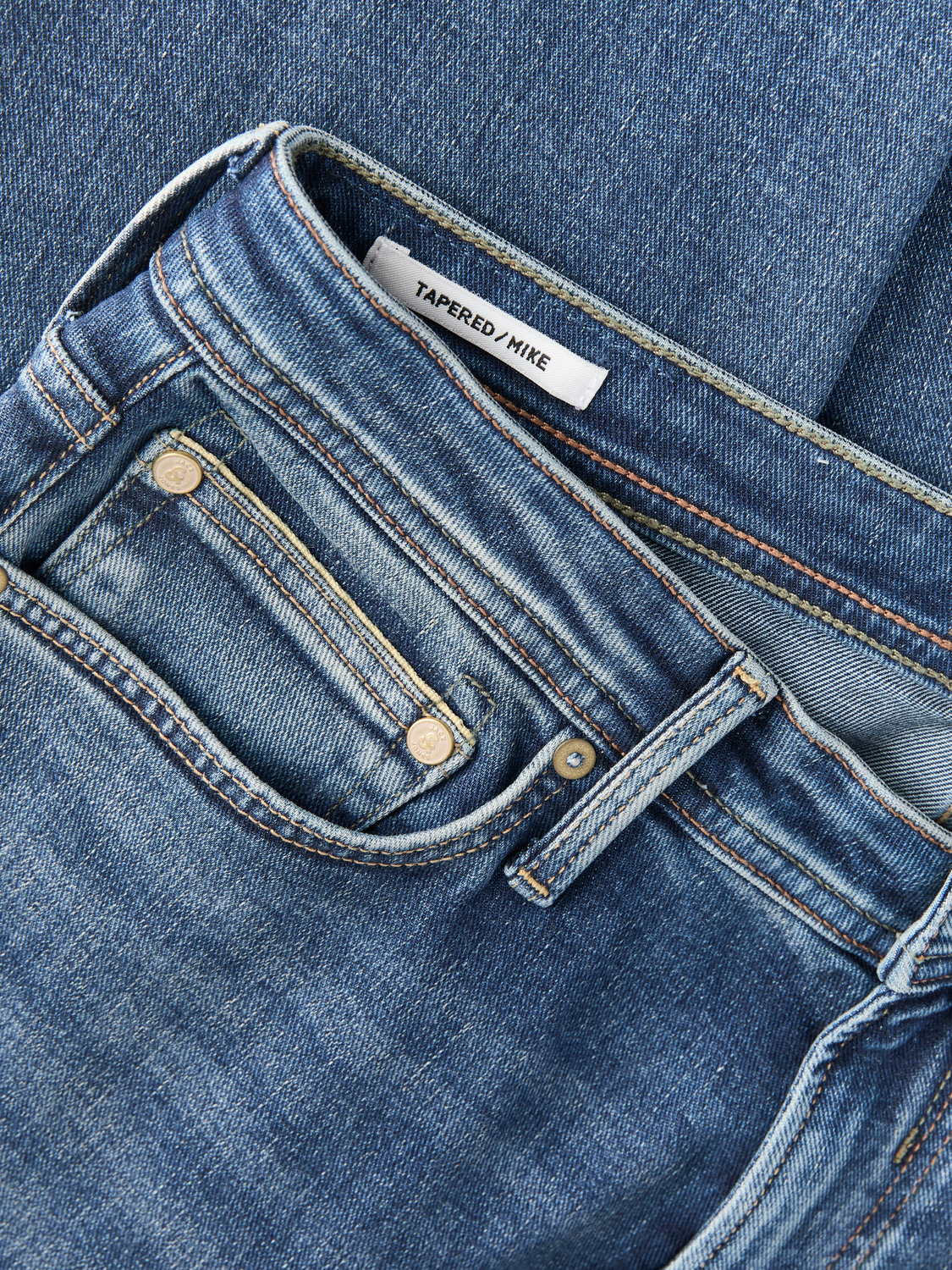 model_shot-detail