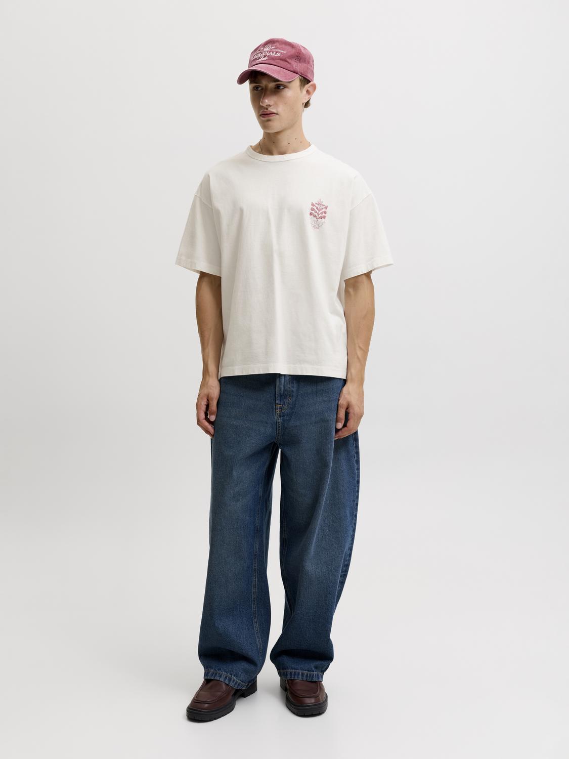 model_shot-front_full