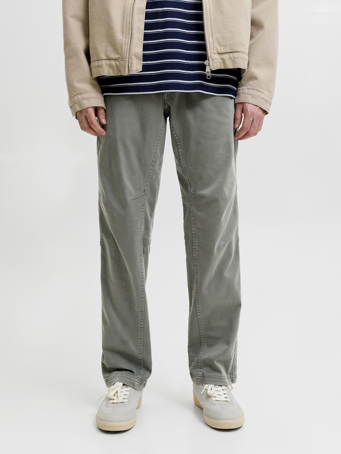 model_shot-front