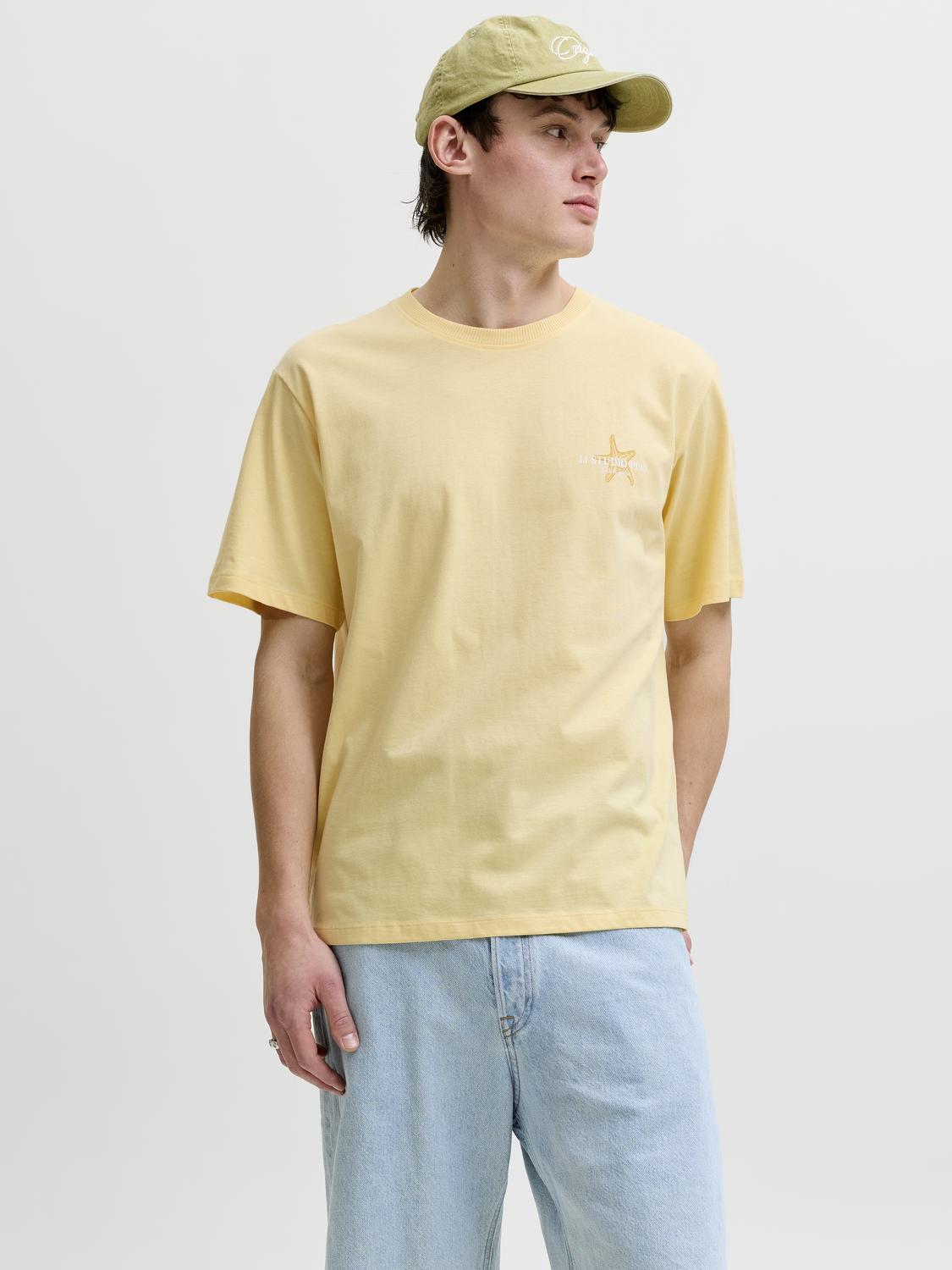model_shot-front