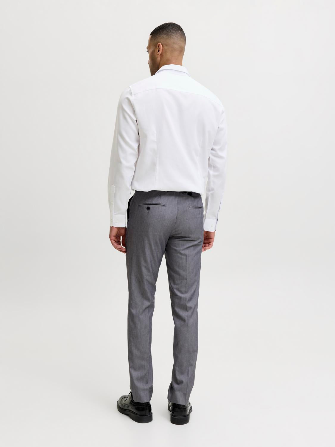 model_shot-back