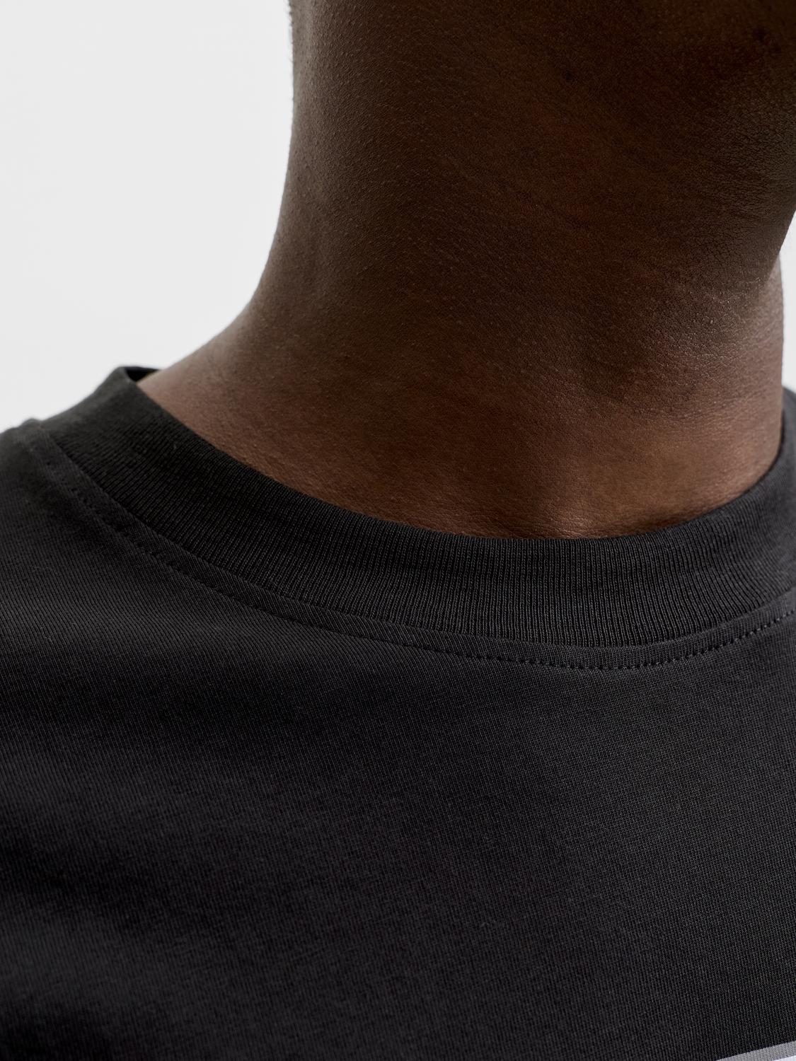 model_shot-detail