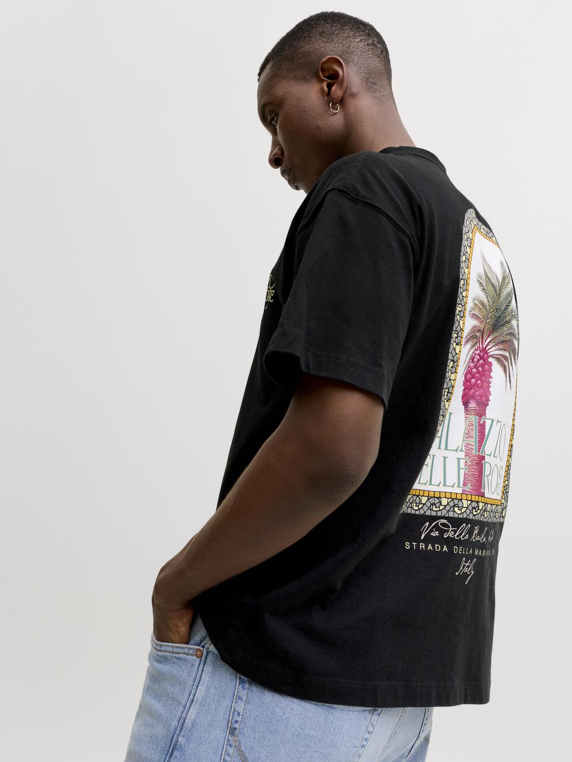 model_shot-creative